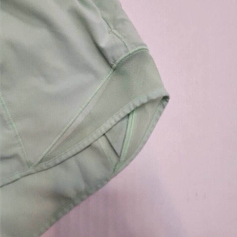 Lululemon Mint Green 2.5” Low Rise Athletic Shorts - Picture 11 of 12
